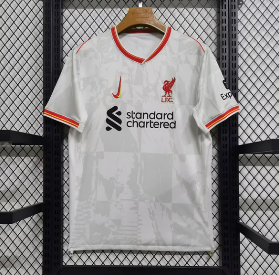 Liverpool 24-25 Auswärtsstadiontrikot - Fanversion