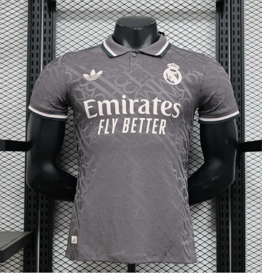 Real Madrid 2024/25 Auswärtstrikot - Spielerversion