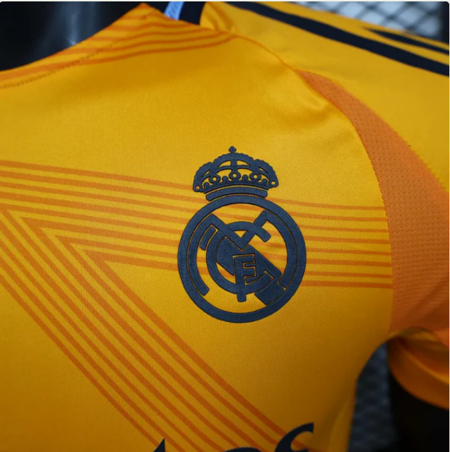 قميص ريال مدريد الاحتياطي 2024/25 - نسخة اللاعب