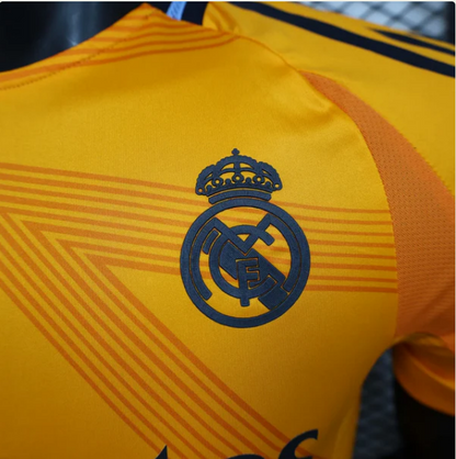 قميص ريال مدريد الاحتياطي 2024/25 - نسخة اللاعب