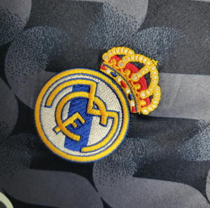 قميص ريال مدريد الأزرق 23/24 خارج أرضه - نسخة المشجعين