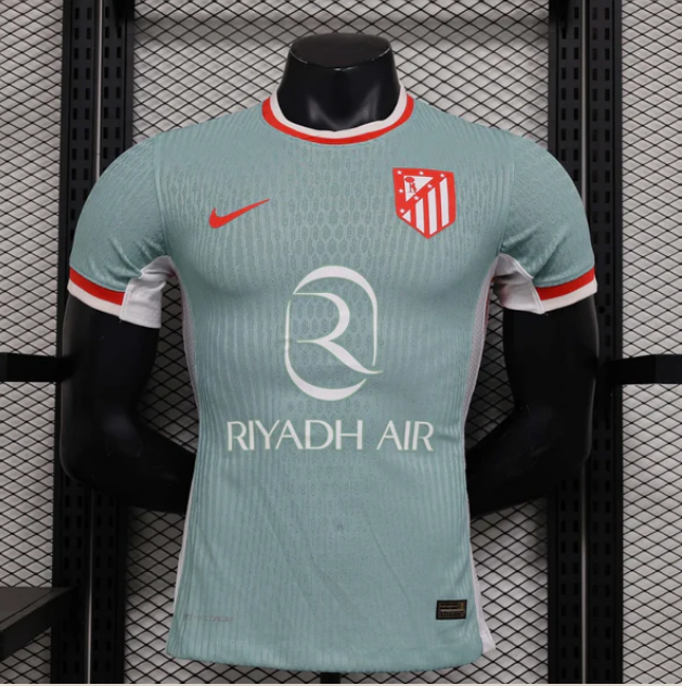 نسخة اللاعب لموسم 2024/2025 أتلتيكو مدريد خارج أرضه - نسخة اللاعب