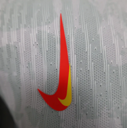 Liverpool 24-25 Auswärtsstadiontrikot - Spielerversion