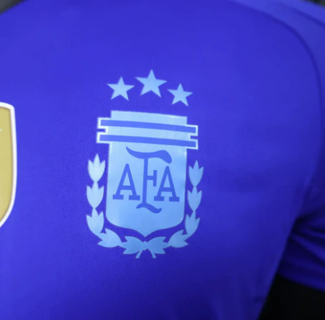 قميص ملعب الأرجنتين 2024 - إصدار اللاعب